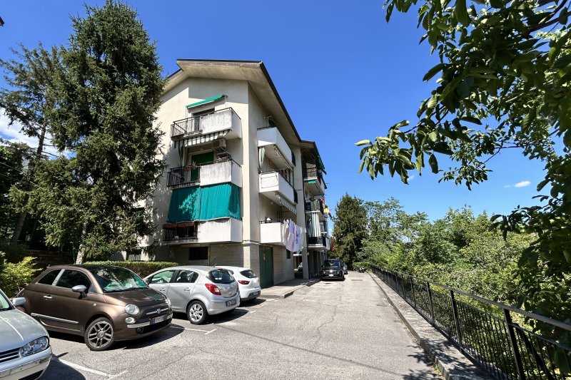 https://ilquadrifoglio.ts.it/images/immobili/800x533/pYaMVqw.jpeg